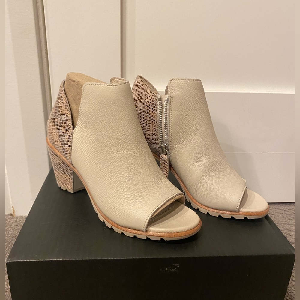 Nadia sorel bootie sea salt